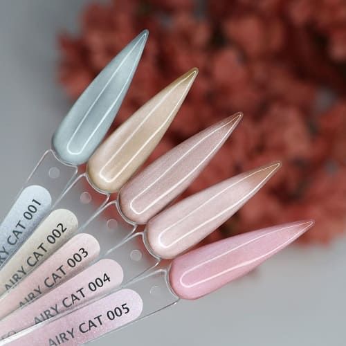 Гель-лак Komilfo Silk Cat Eye 01, 8мл