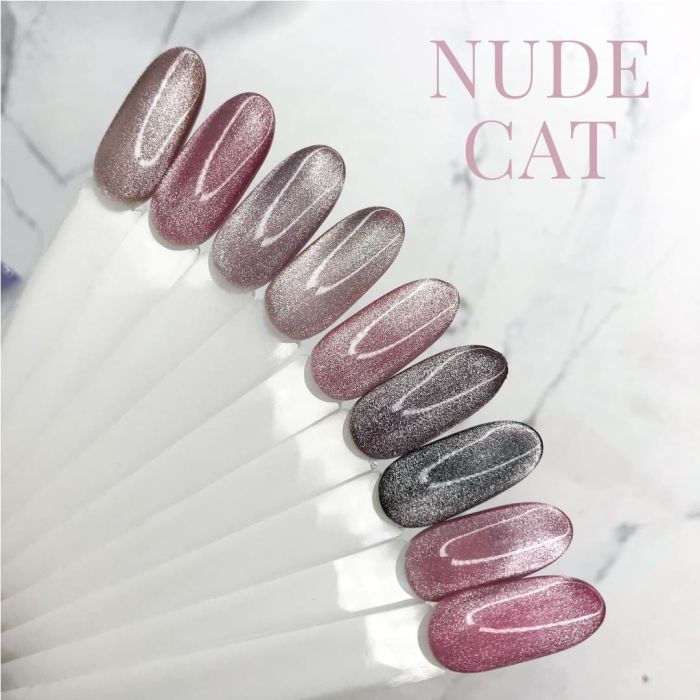Гель-лак Komilfo 9D Cat's eye Nude 001 (бежевий, магнітний), 8 мл